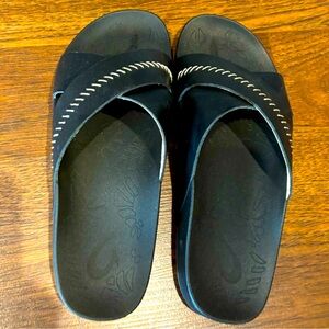 Olukai Black Slide Sandals. Sz 5